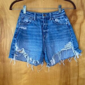 American Eagle highest rise mom short